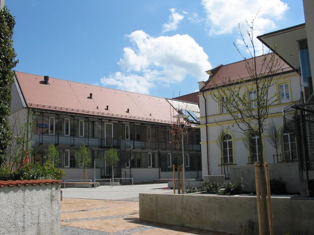 Maria-Ward-Realschule realisiert das Digitale Klassenzimmer mit PCs von Dell Technologies 