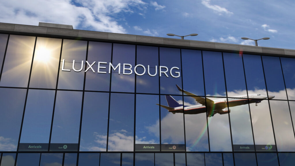 Veridos equips Luxembourg airport with EES-compliant registration systems