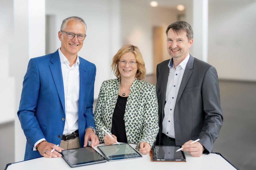 Evonik vertraut bei OT Security auf NTT DATA